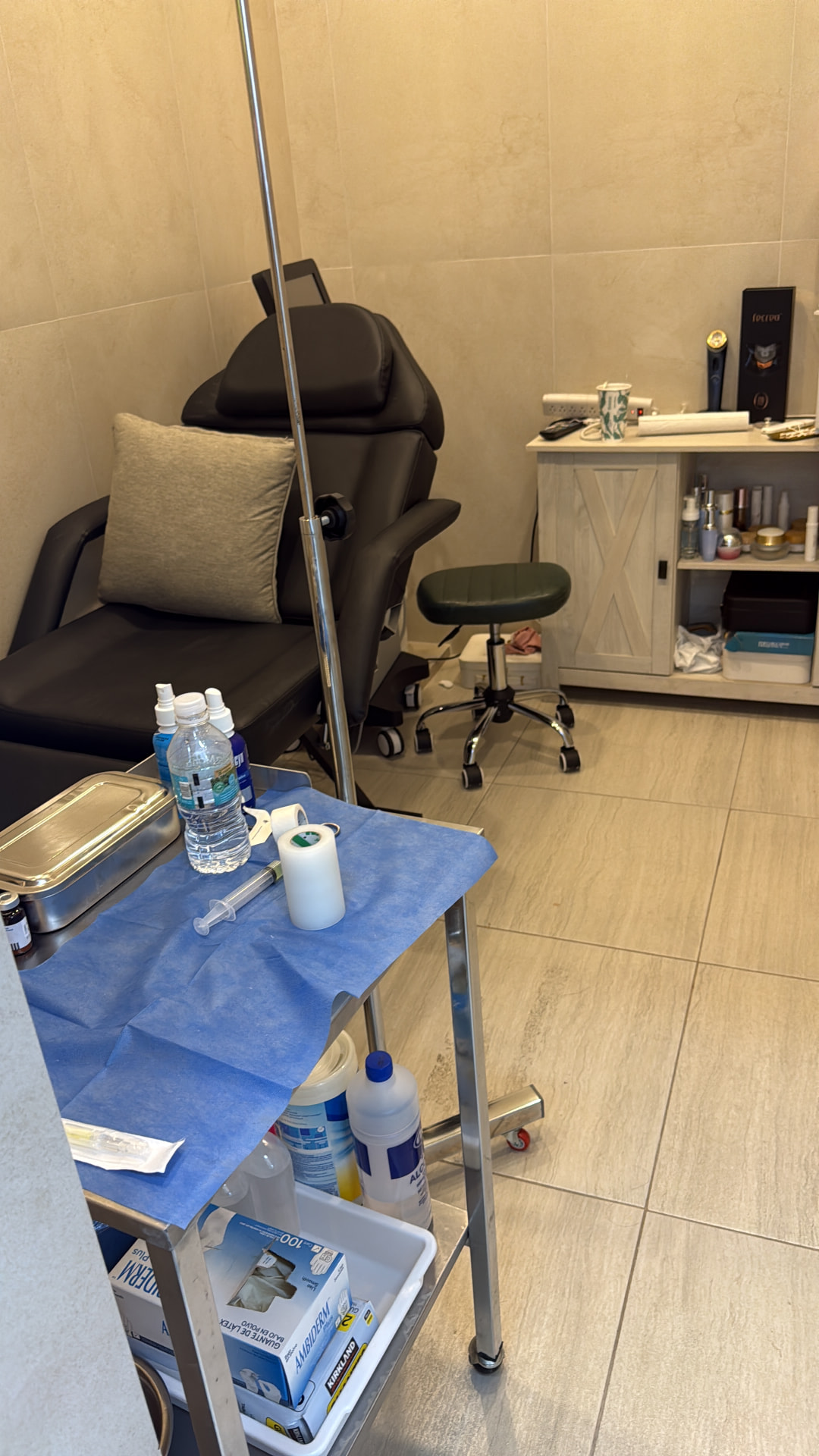 Private treatment & procedure room