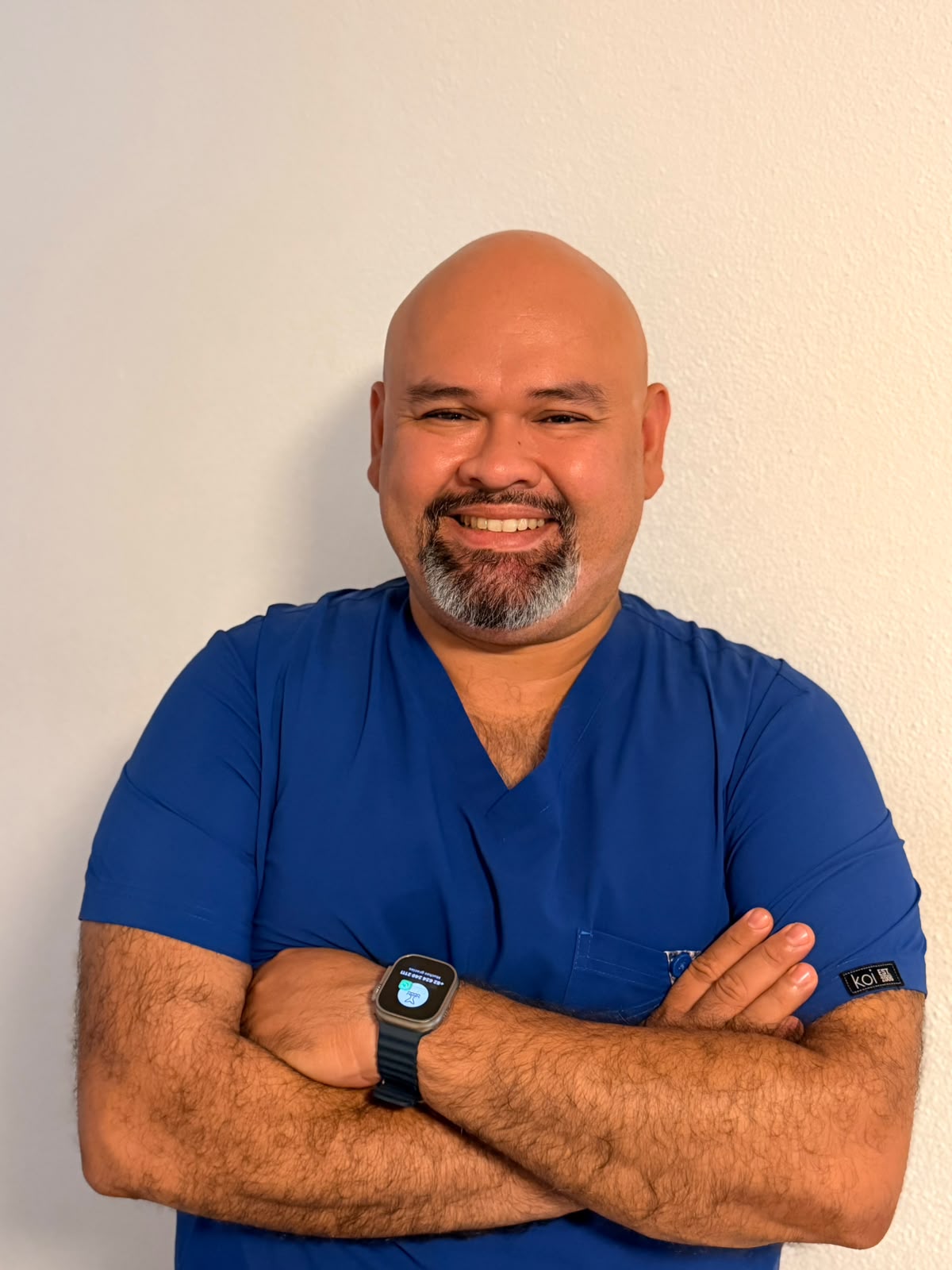 Dr. Guillermo Pérez Jacobo, Orthopedic Surgeon — Stem Cells & Longevity at LEV Longevity